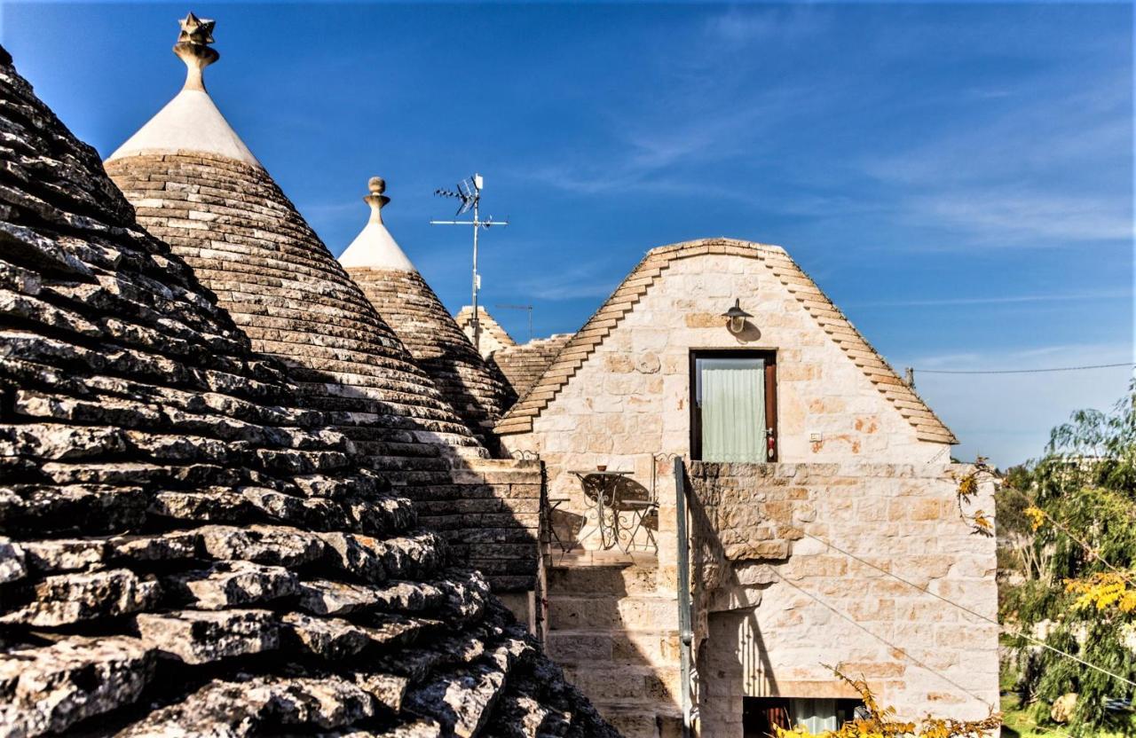 Trulli Donna Isabella Acomodação com café da manhã Locorotondo Exterior foto